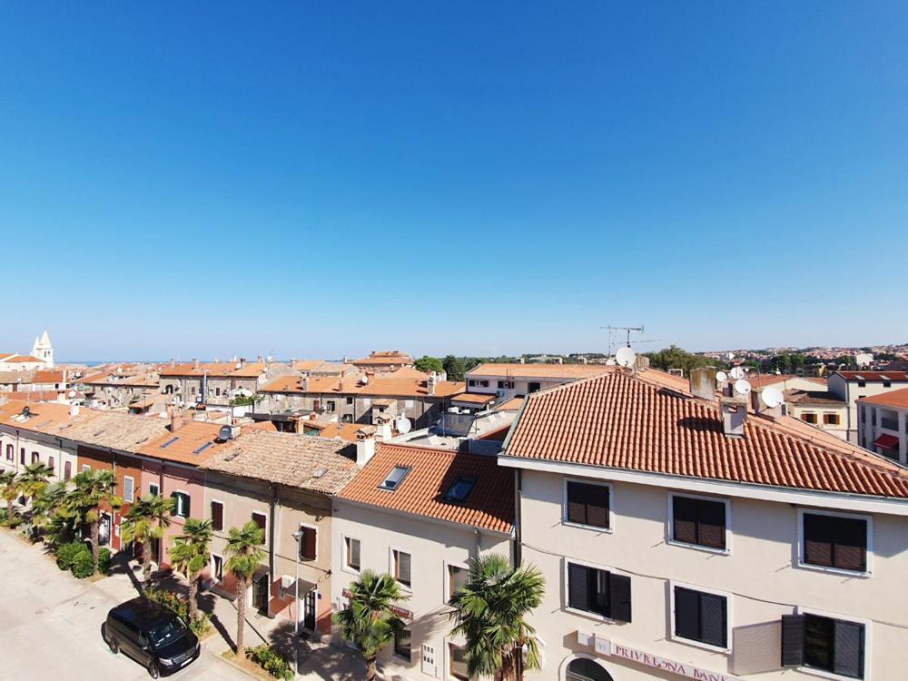 Apartment House Senna Πόρετς Εξωτερικό φωτογραφία