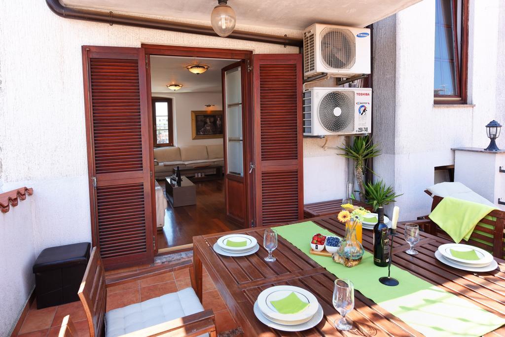 Apartment House Senna Πόρετς Εξωτερικό φωτογραφία