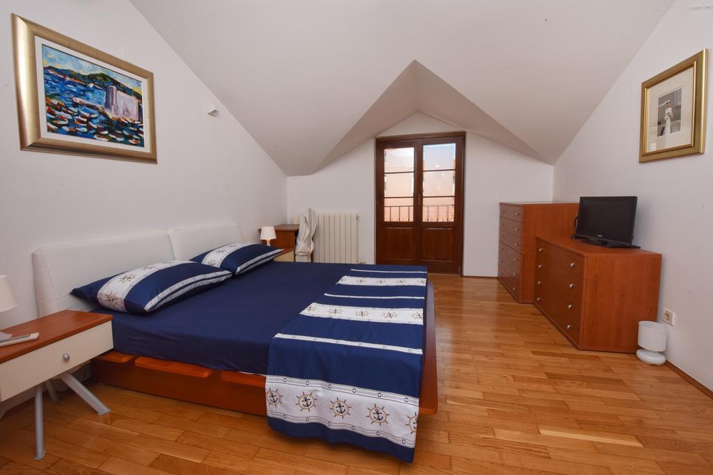 Apartment House Senna Πόρετς Εξωτερικό φωτογραφία